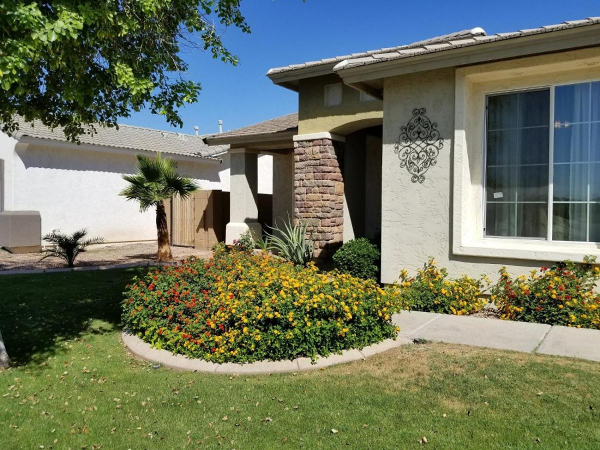 Phoenix Home Near Freeways And Airport Exteriör bild