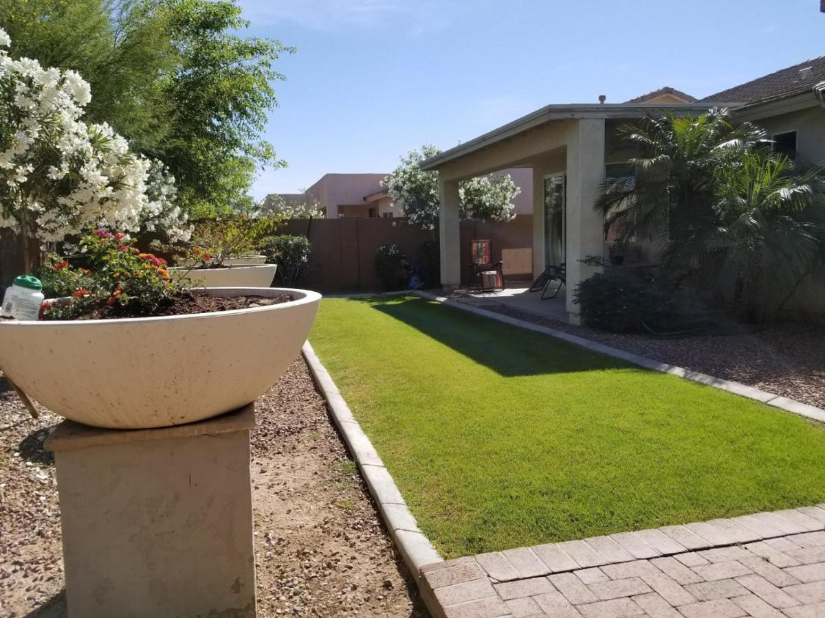 Phoenix Home Near Freeways And Airport Exteriör bild