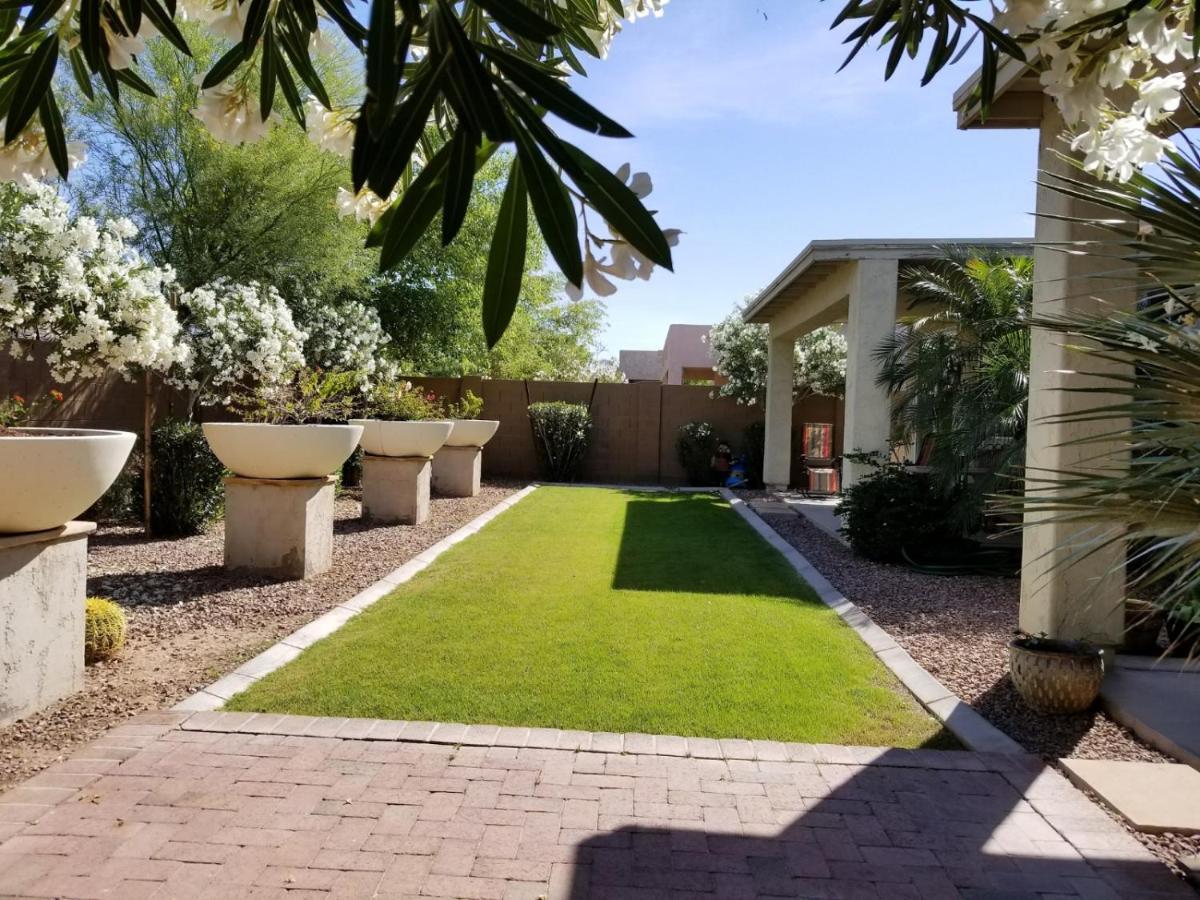 Phoenix Home Near Freeways And Airport Exteriör bild